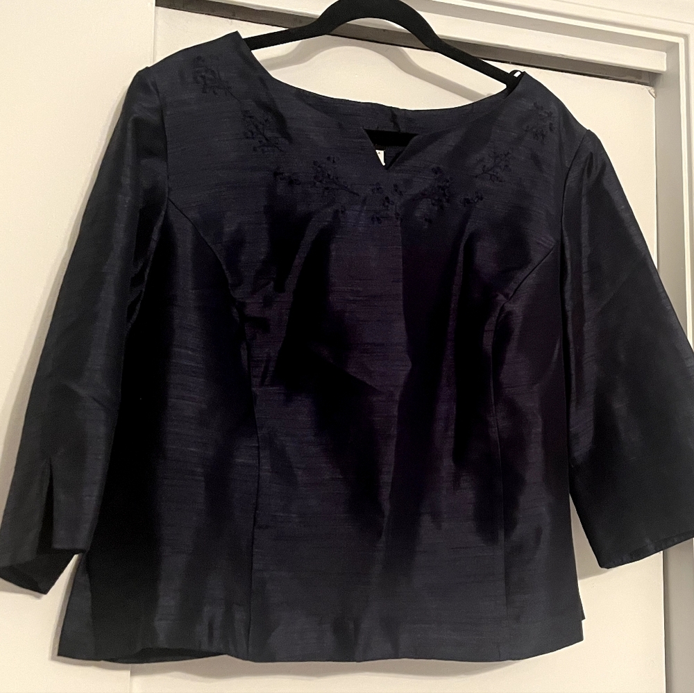 Leslie Fay 18WP Navy Button Top and Back Zip Pant Set